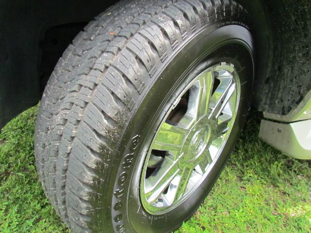 Cadillac Escalade EXT 2005 photo 5