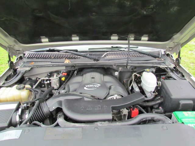 Cadillac Escalade EXT 2005 photo 56