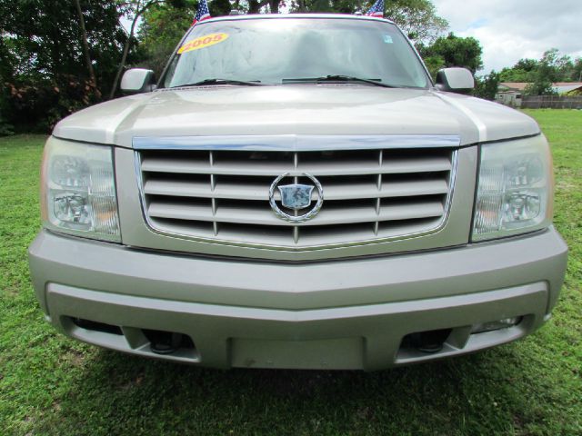 Cadillac Escalade EXT 2005 photo 67