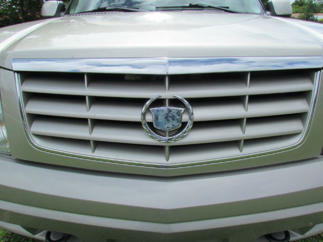Cadillac Escalade EXT 2005 photo 8