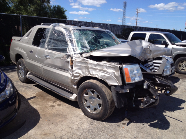 Cadillac Escalade EXT 2005 photo 3