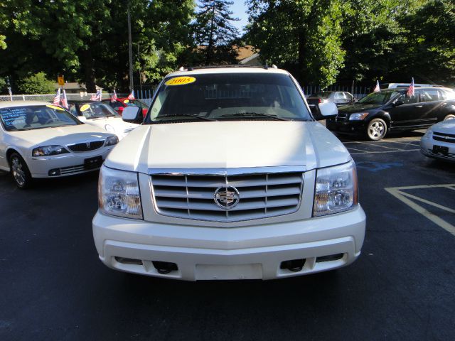 Cadillac Escalade EXT 2005 photo 1