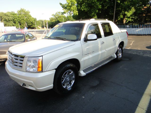 Cadillac Escalade EXT 2005 photo 2