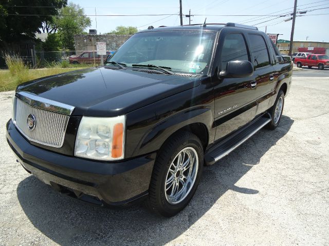 Cadillac Escalade EXT 2005 photo 1