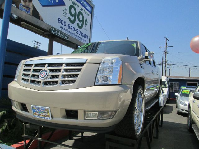 Cadillac Escalade EXT Tech With Rear Entertainment Pickup Truck