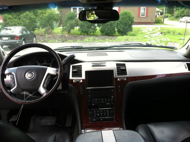 Cadillac Escalade EXT 2007 photo 1