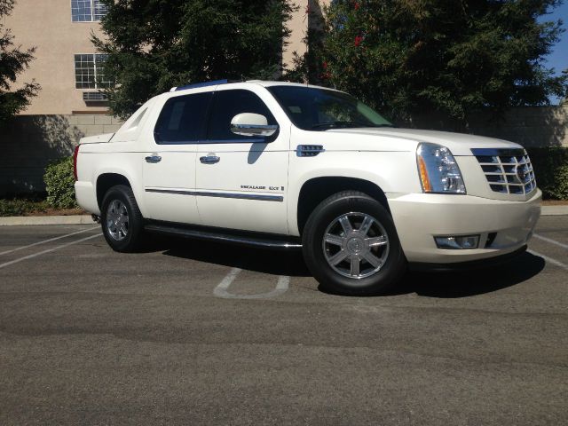 Cadillac Escalade EXT 2007 photo 2