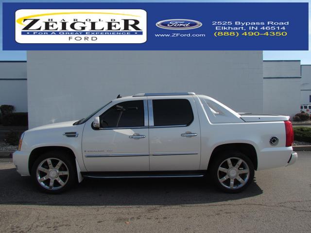 Cadillac Escalade EXT 2007 photo 1