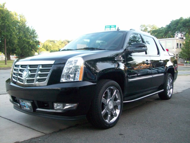 Cadillac Escalade EXT 2007 photo 2