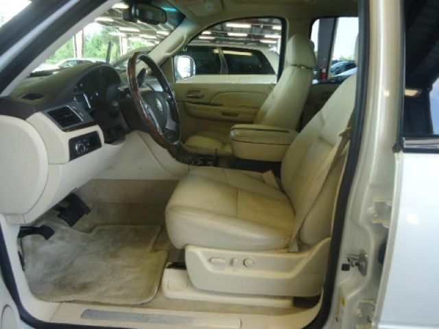 Cadillac Escalade EXT 2008 photo 3