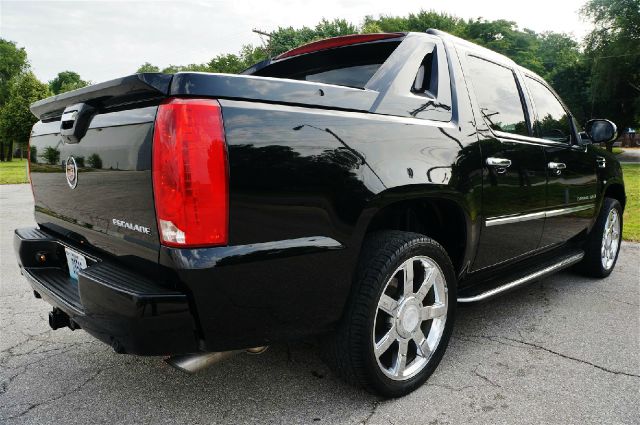 Cadillac Escalade EXT 2008 photo 2