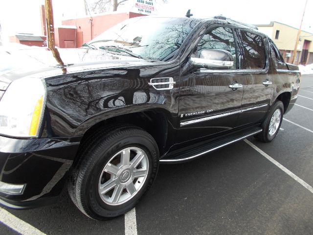 Cadillac Escalade EXT 2008 photo 2