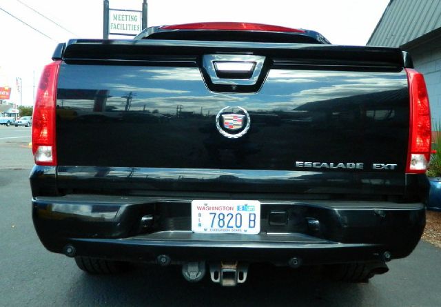 Cadillac Escalade EXT 2008 photo 2
