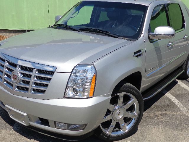 Cadillac Escalade EXT 2010 photo 3