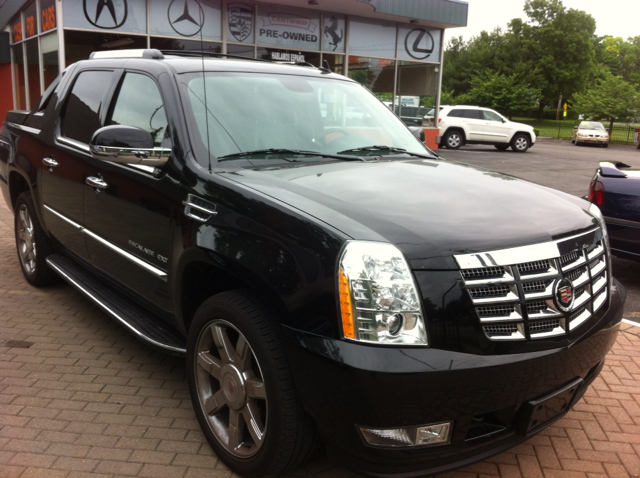 Cadillac Escalade EXT 2011 photo 4