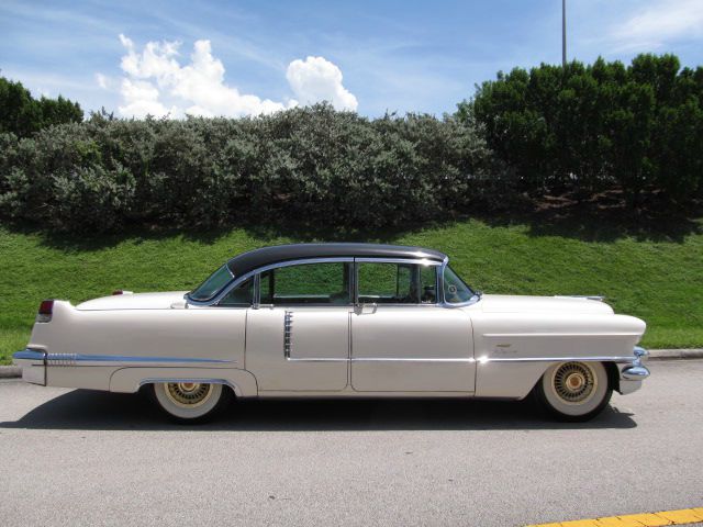 Cadillac Fleetwood 1956 photo 0