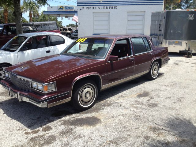 Cadillac Fleetwood 1985 photo 4