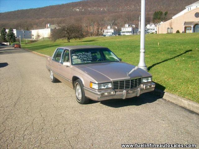 Cadillac Fleetwood 1992 photo 1