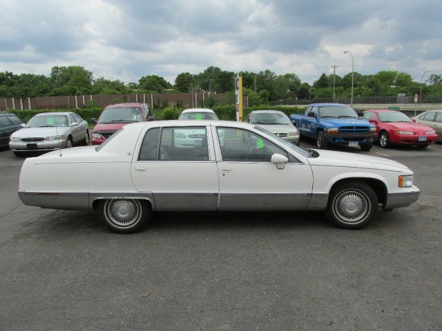 Cadillac Fleetwood 1993 photo 6