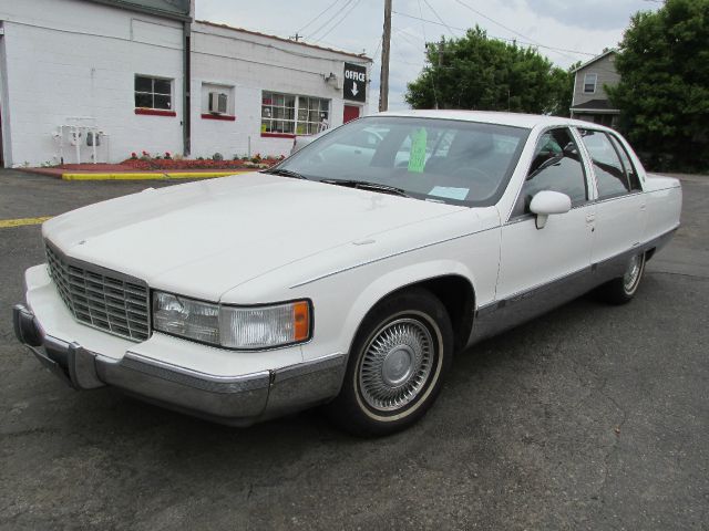 Cadillac Fleetwood 1993 photo 8