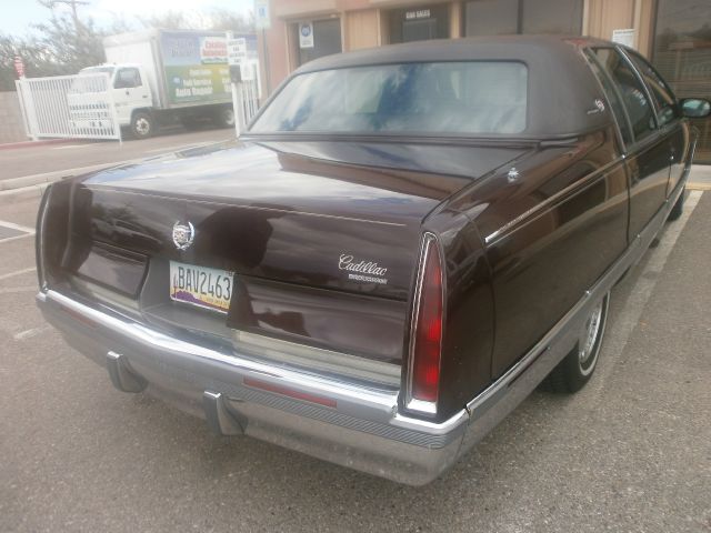 Cadillac Fleetwood 1995 photo 2