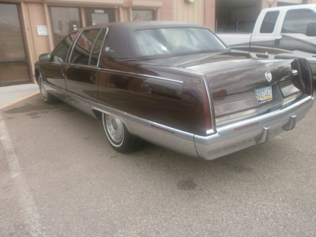 Cadillac Fleetwood 1995 photo 4