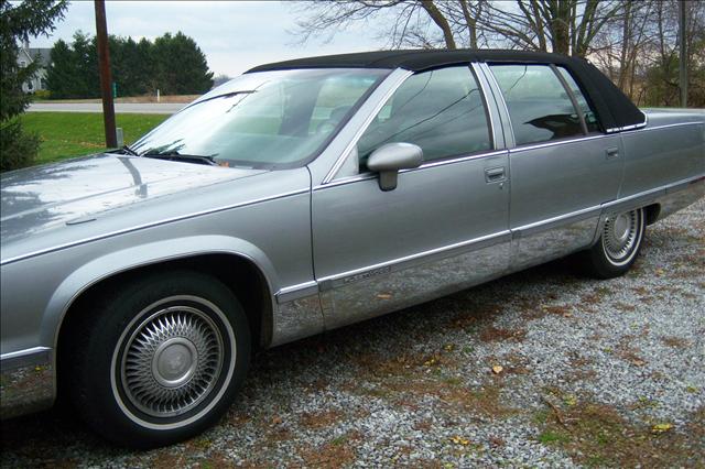 Cadillac Fleetwood 1995 photo 2
