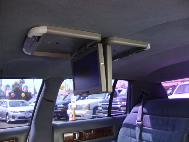 Cadillac Fleetwood 1996 photo 4