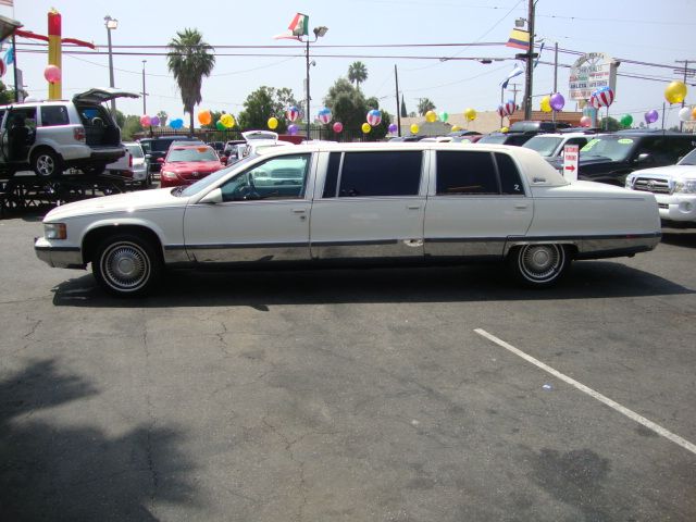 Cadillac Fleetwood 1996 photo 6