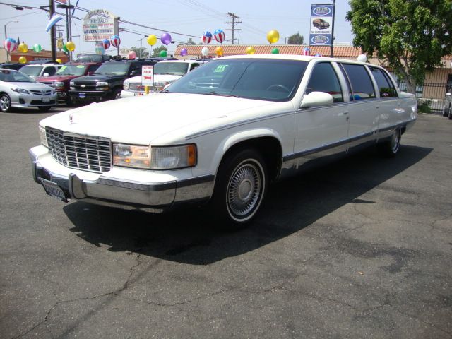 Cadillac Fleetwood 1996 photo 7