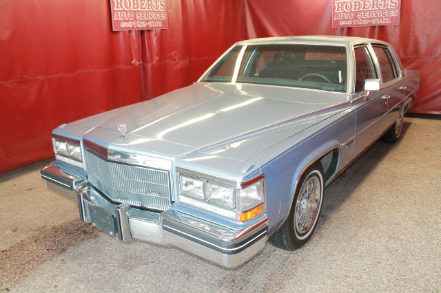 Cadillac fleetwood brougham 1983 photo 8
