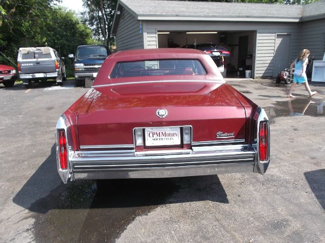 Cadillac fleetwood brougham 1985 photo 2