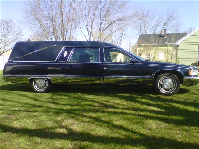 Cadillac Hearse 1996 photo 2