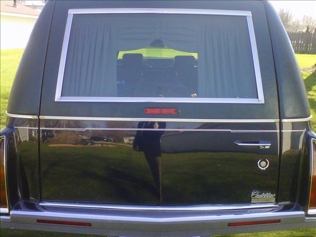 Cadillac Hearse 1996 photo 3