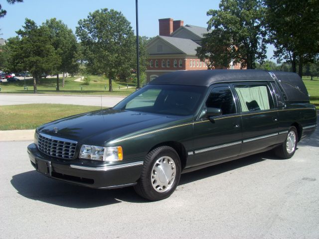 Cadillac Hearse 1997 photo 3