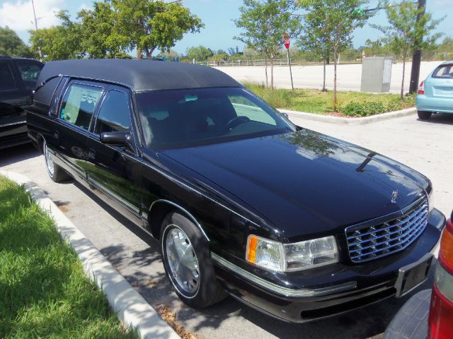 Cadillac Hearse 1998 photo 4