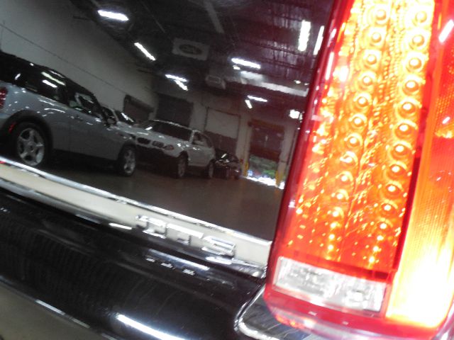 Cadillac Limousine 2008 photo 13