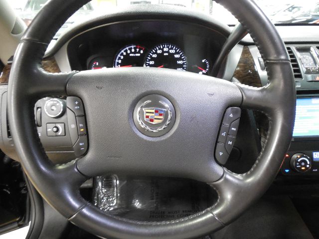 Cadillac Limousine 2008 photo 19