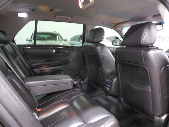 Cadillac Limousine 2008 photo 8