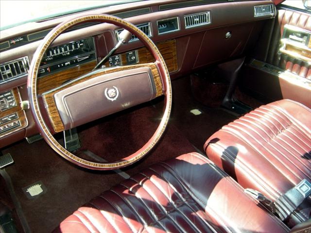 Cadillac SEVILLE 1977 photo 4