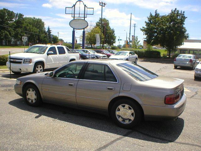 Cadillac SEVILLE 2000 photo 2