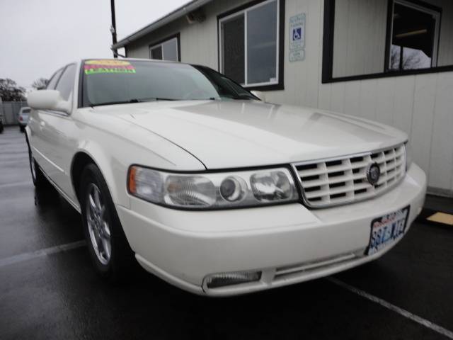 Cadillac SEVILLE DTS Sedan