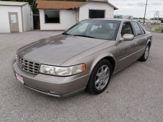 Cadillac SEVILLE DTS Sedan