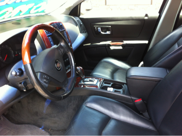 Cadillac SRX 2004 photo 8