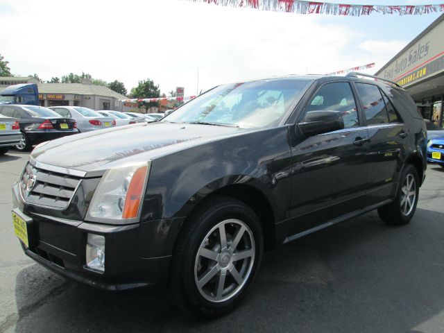 Cadillac SRX 2004 photo 2