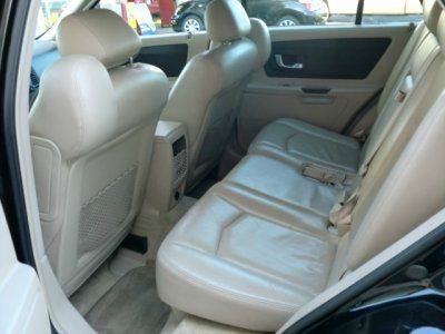 Cadillac SRX 2004 photo 2