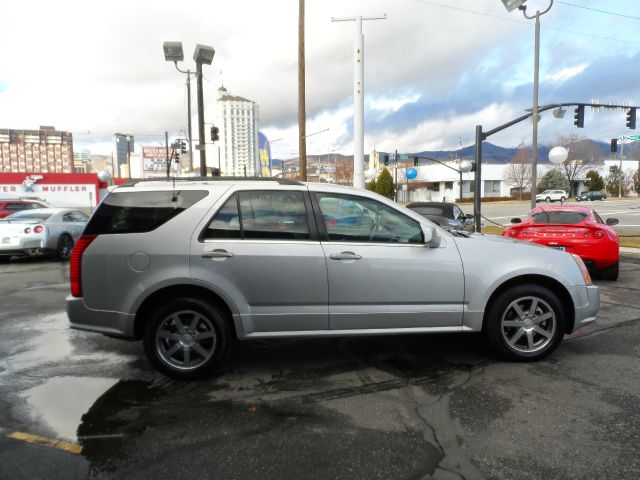 Cadillac SRX 2004 photo 3
