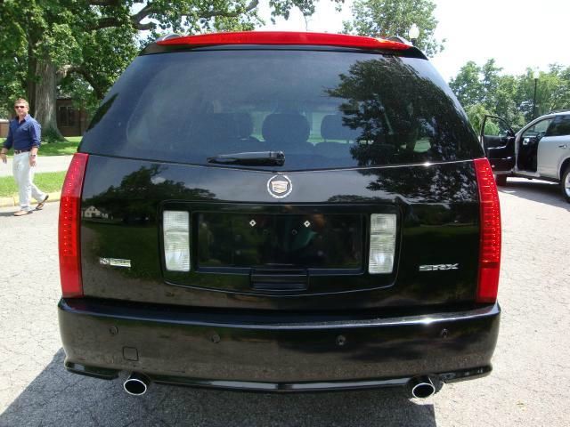 Cadillac SRX 2004 photo 1