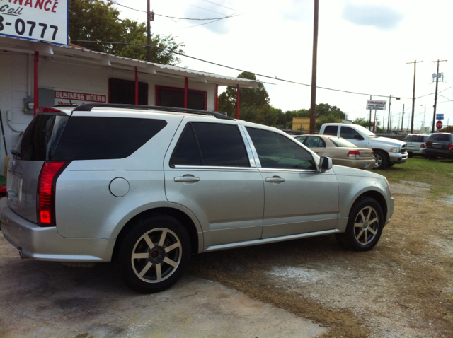 Cadillac SRX 2004 photo 1