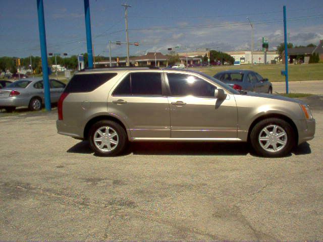 Cadillac SRX 2004 photo 4